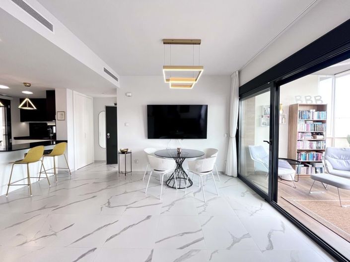 Image No.21-2 Bed Apartment for sale