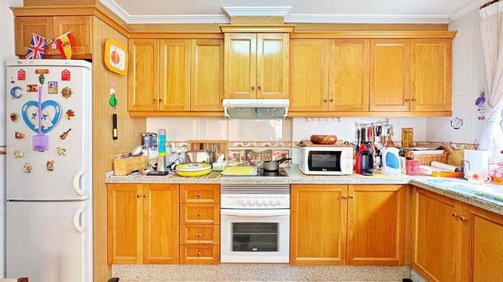 Image No.17-3 Bed Townhouse for sale