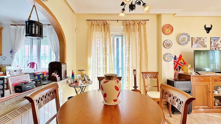 Image No.19-3 Bed Townhouse for sale