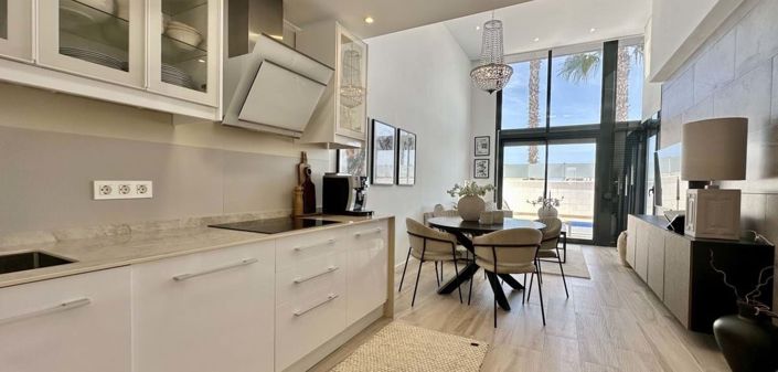 Image No.36-3 Bed Villa for sale