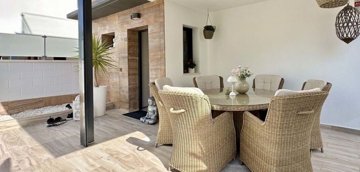 Image No.45-3 Bed Villa for sale