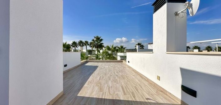 Image No.49-3 Bed Villa for sale