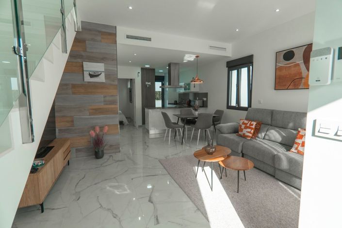 Image No.5-3 Bed Villa for sale