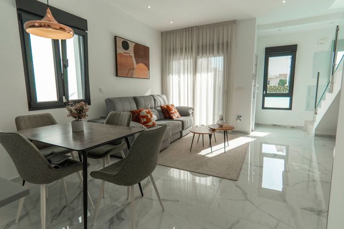 Image No.6-3 Bed Villa for sale