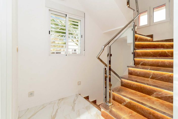 Image No.17-3 Bed Townhouse for sale