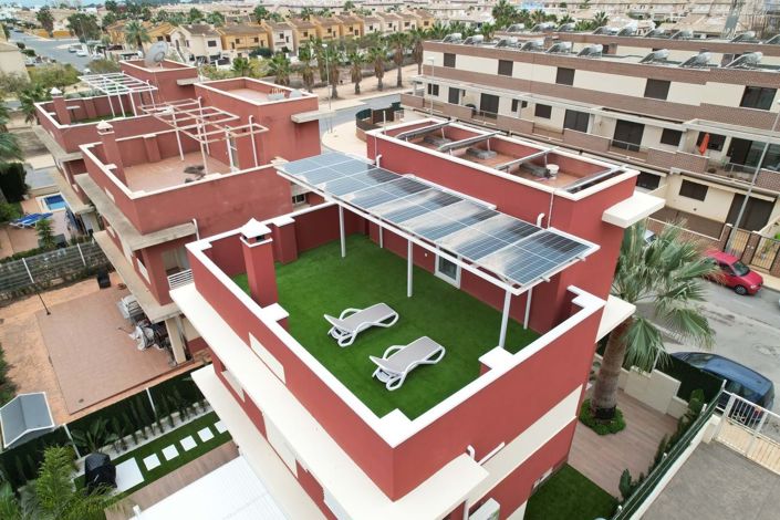 Image No.40-3 Bed Townhouse for sale