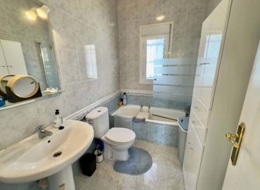 1447-644884-78d1f4f8b6655591b02d22fabb36a692d