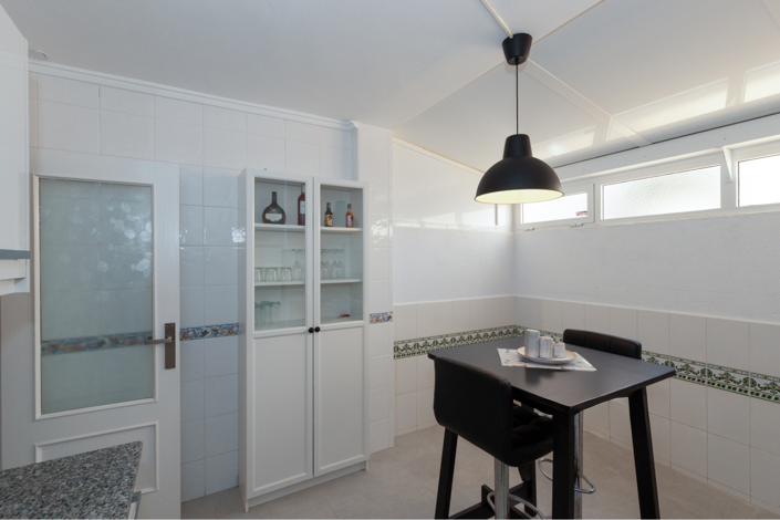 Image No.11-2 Bed Townhouse for sale