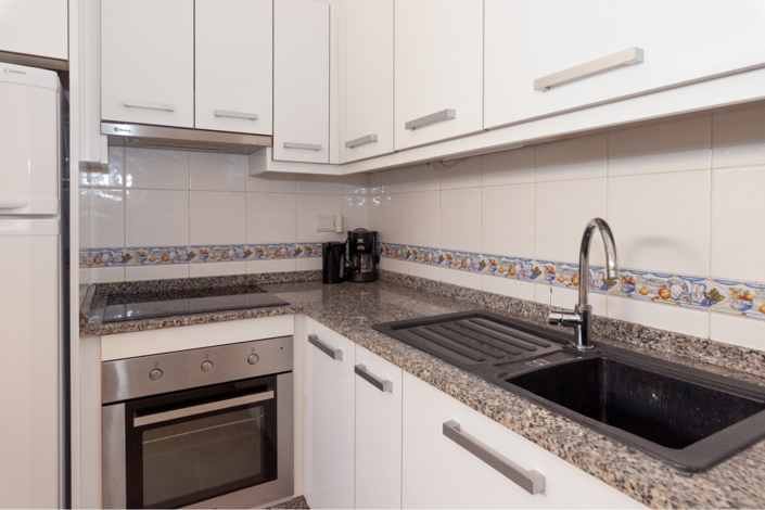 Image No.13-2 Bed Townhouse for sale