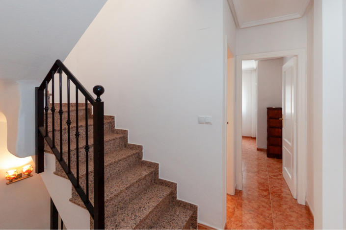 Image No.29-2 Bed Townhouse for sale