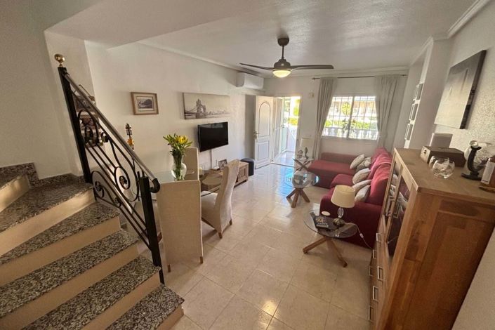 Image No.21-2 Bed Townhouse for sale