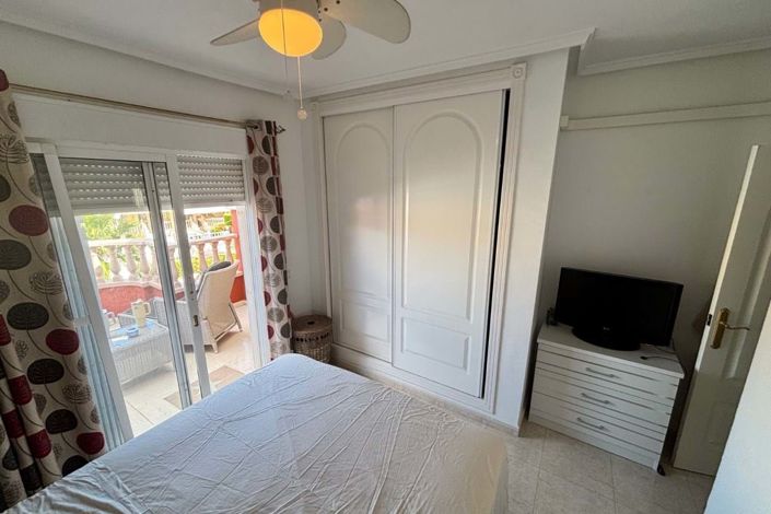 Image No.29-2 Bed Townhouse for sale