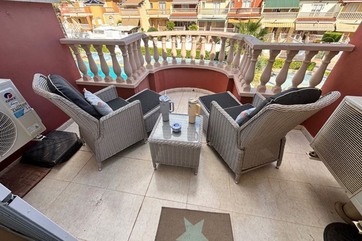 Image No.33-2 Bed Townhouse for sale