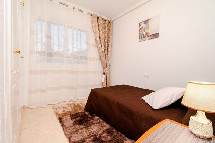 Image No.15-3 Bed Townhouse for sale