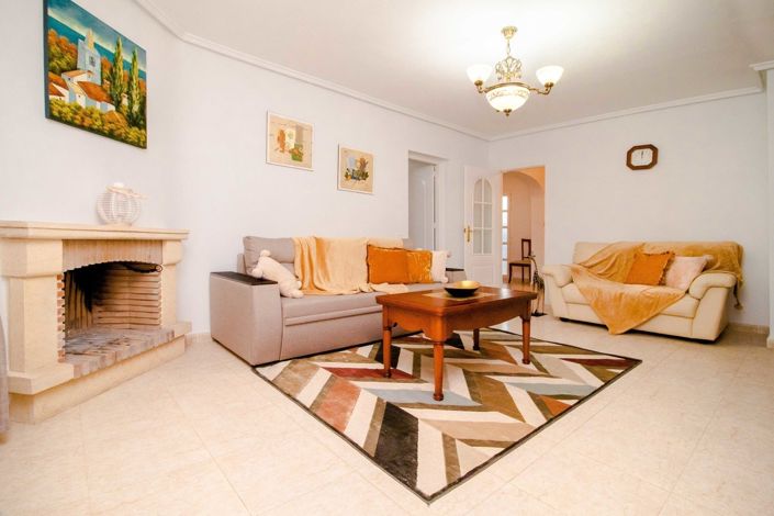 Image No.6-3 Bed Townhouse for sale