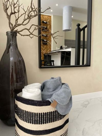 Image No.17-2 Bed Townhouse for sale