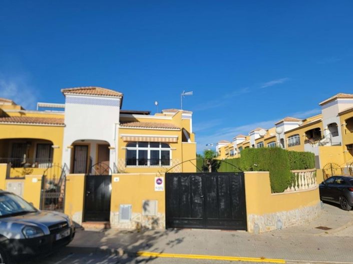 Image No.43-3 Bed Townhouse for sale