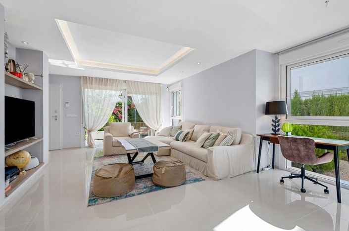 Image No.3-3 Bed Townhouse for sale