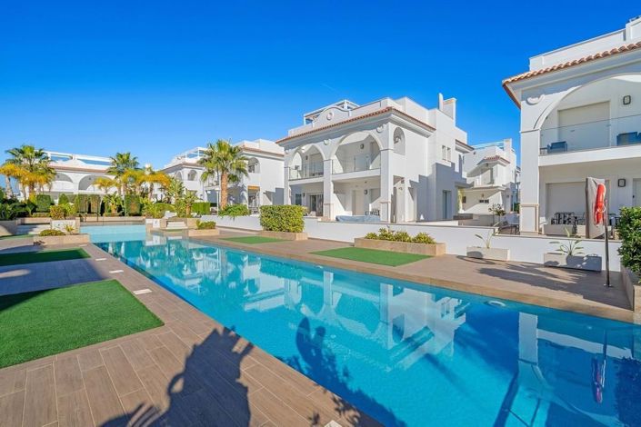 Image No.38-3 Bed Townhouse for sale