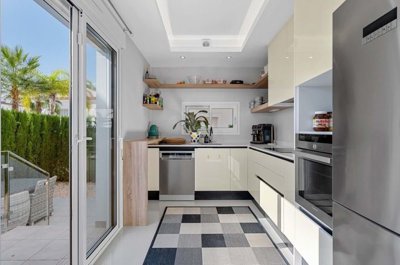 1447-649057-78d1f4f8b6655591b02d22fabb36a692d