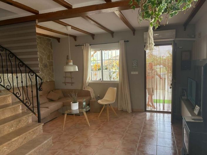 Image No.8-3 Bed Townhouse for sale