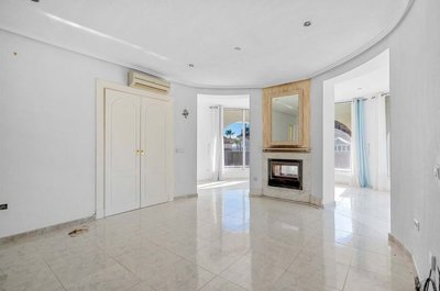 1447-656553-78d1f4f8b6655591b02d22fabb36a692d