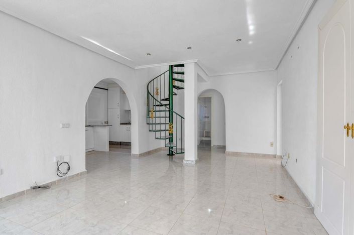 Image No.15-4 Bed Villa for sale