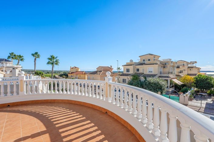 Image No.3-Villa de 4 chambres à vendre à Ciudad Quesada