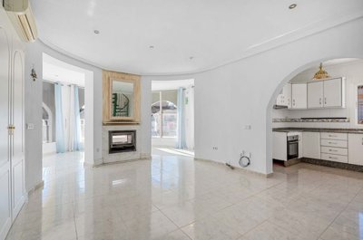 1447-656556-78d1f4f8b6655591b02d22fabb36a692d