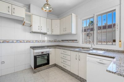 1447-656556-78d1f4f8b6655591b02d22fabb36a692d