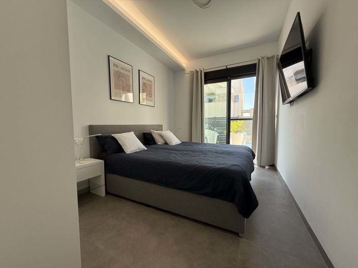 Image No.10-3 Bed Villa for sale