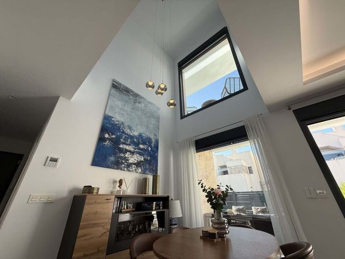 Image No.27-3 Bed Villa for sale