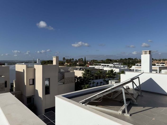 Image No.42-3 Bed Villa for sale