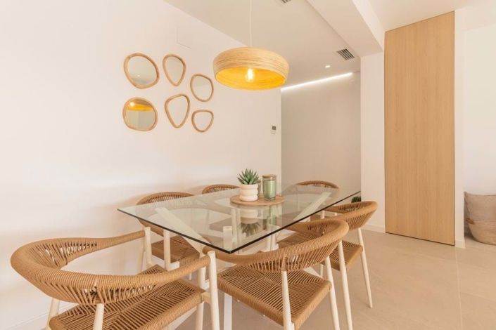 Image No.10-3 Bed Townhouse for sale