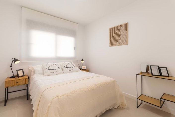 Image No.17-3 Bed Townhouse for sale