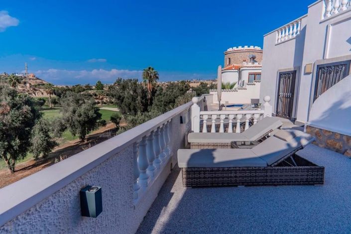 Image No.20-3 Bed Villa for sale