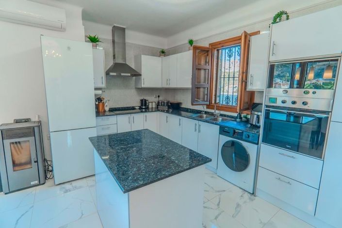 Image No.26-3 Bed Villa for sale