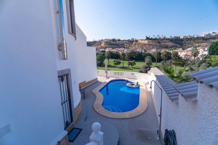 Image No.5-3 Bed Villa for sale