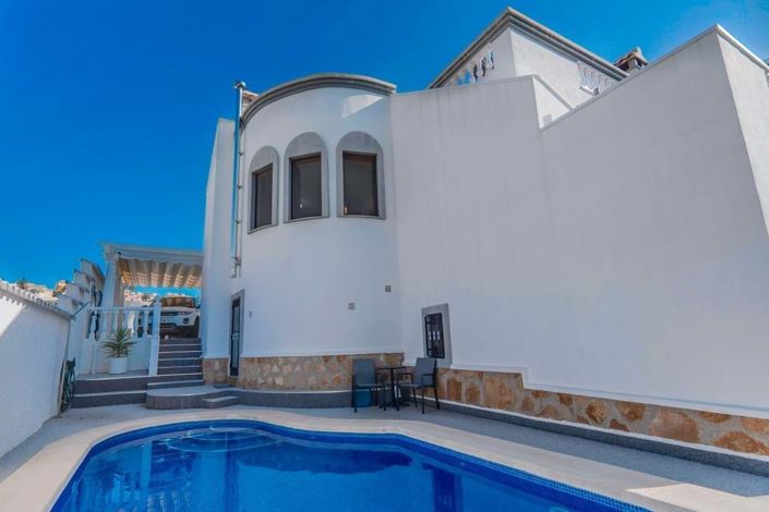 Image No.7-3 Bed Villa for sale