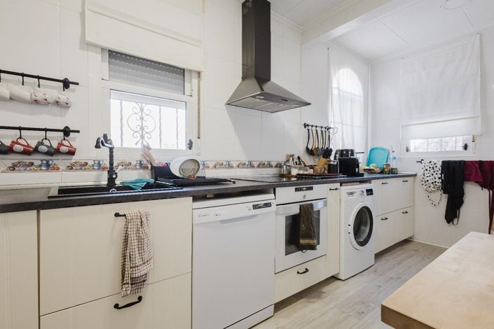 Image No.10-5 Bed Villa for sale