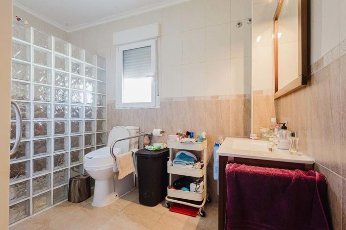 Image No.20-5 Bed Villa for sale