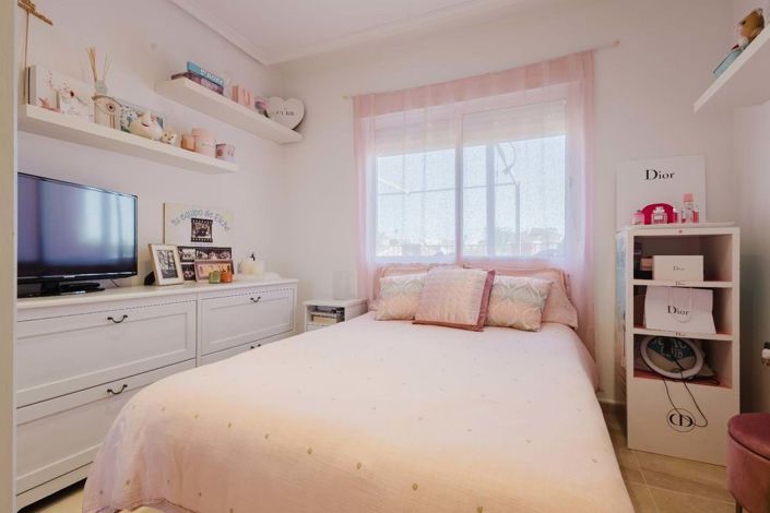 Image No.30-5 Bed Villa for sale