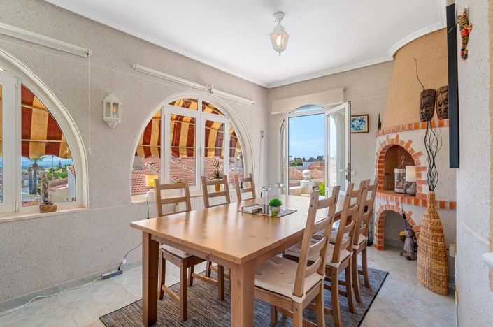 Image No.12-3 Bed Villa for sale