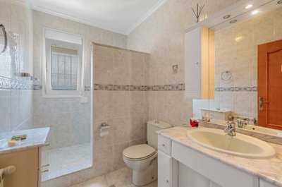 1447-649059-78d1f4f8b6655591b02d22fabb36a692d