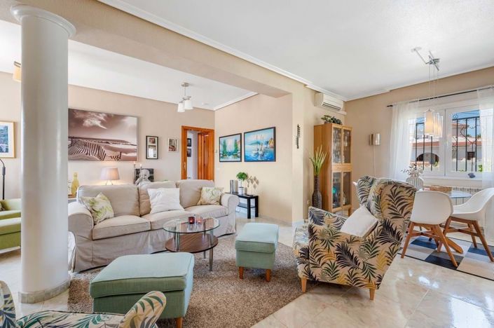 Image No.3-3 Bed Villa for sale