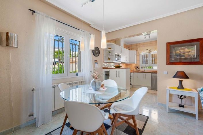 Image No.6-3 Bed Villa for sale