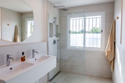 1447-647691-78d1f4f8b6655591b02d22fabb36a692d