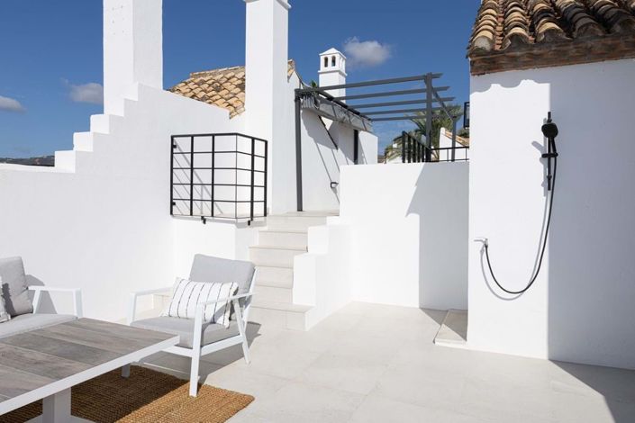 Image No.20-3 Bed Townhouse for sale