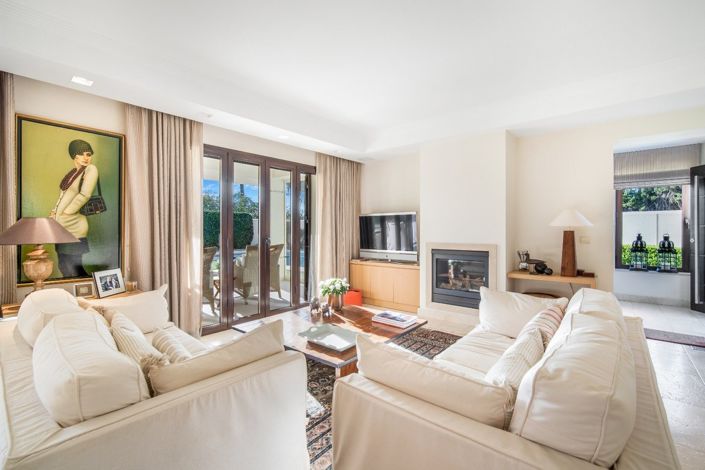 Image No.5-3 Bed Villa for sale