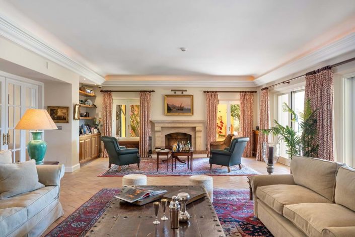 Image No.12-6 Bed Villa for sale